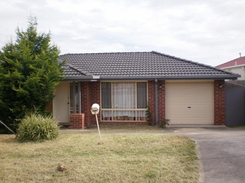 7 Rochford Place, Narre Warren South VIC 3805
