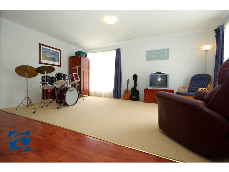 21 Tranter Square, Lynbrook VIC 3975