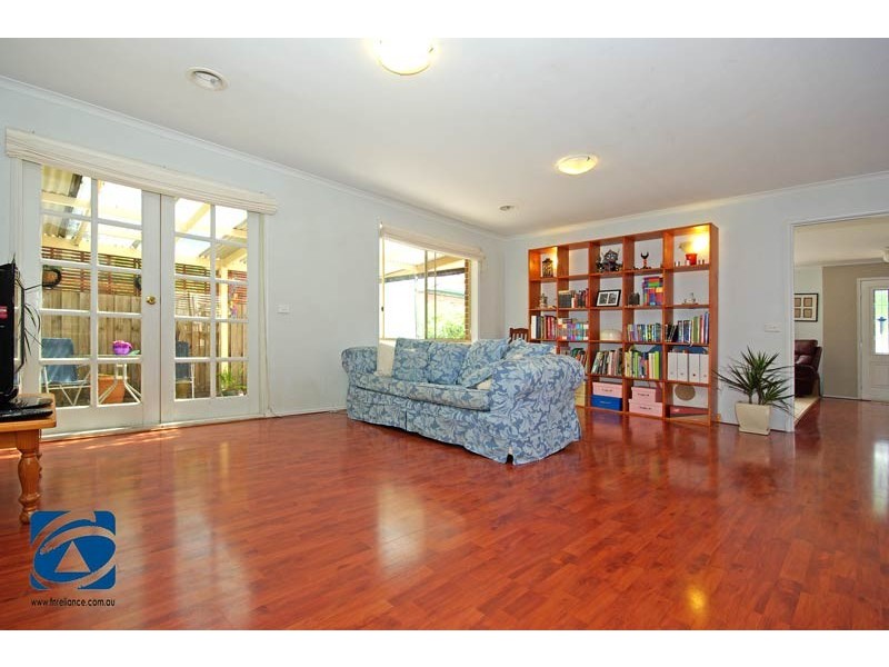 21 Tranter Square, Lynbrook VIC 3975
