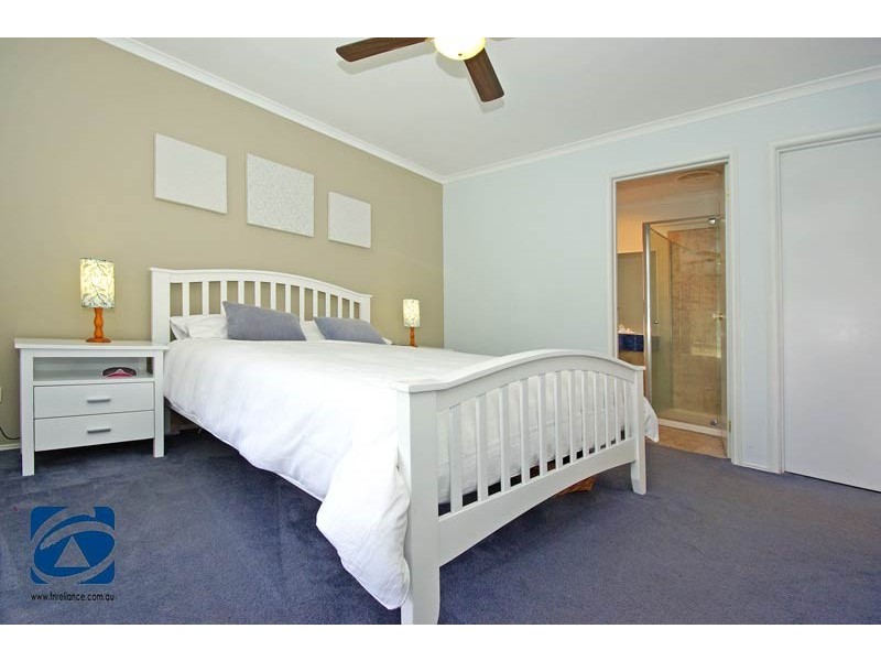 21 Tranter Square, Lynbrook VIC 3975