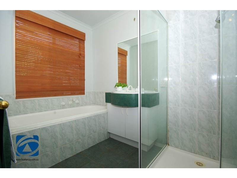 21 Tranter Square, Lynbrook VIC 3975