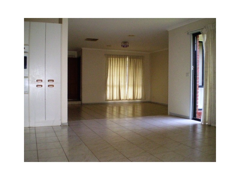 2 Nimbus Court, Hampton Park VIC 3976