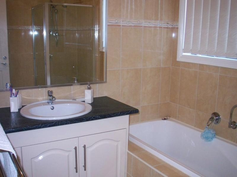 13 Devaney Avenue, Lynbrook VIC 3975