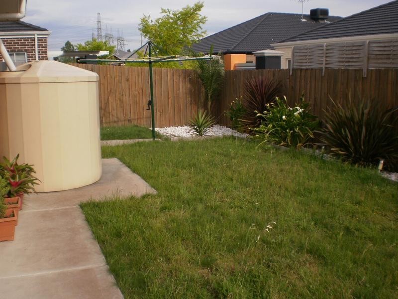 13 Devaney Avenue, Lynbrook VIC 3975