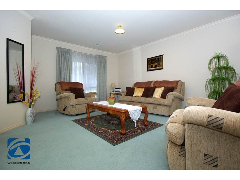 Lynbrook VIC 3975