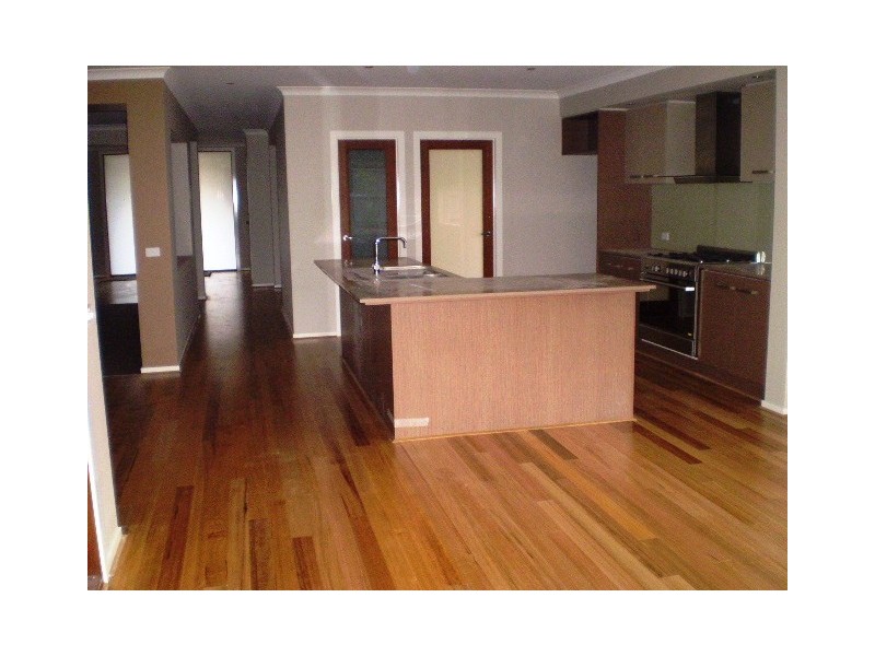 6 Cottrell Place, Lynbrook VIC 3975