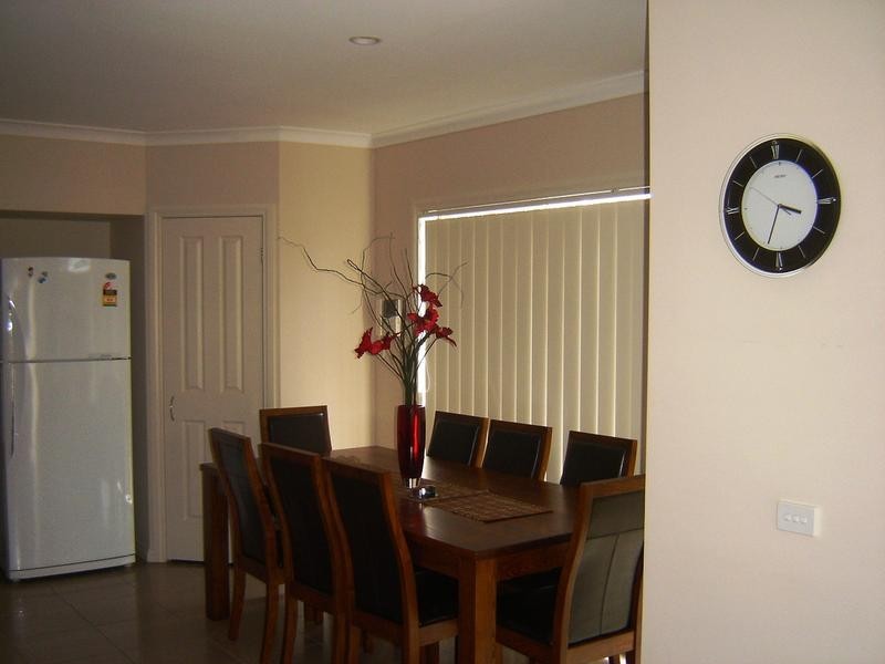 77 Elliott Parade, Lynbrook VIC 3975