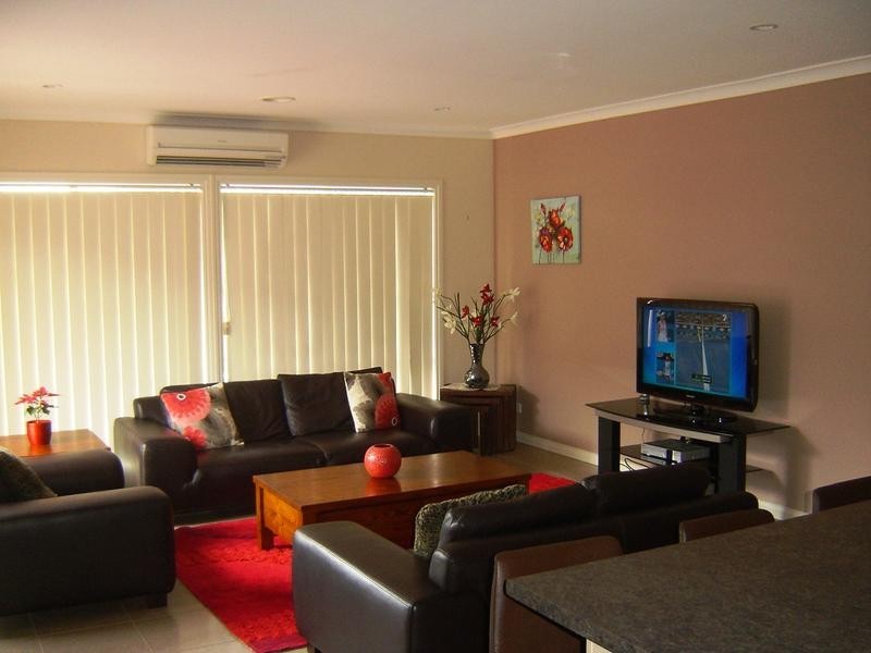 77 Elliott Parade, Lynbrook VIC 3975