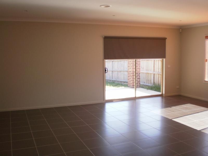 20 Tetrabine Way, Lyndhurst VIC 3975