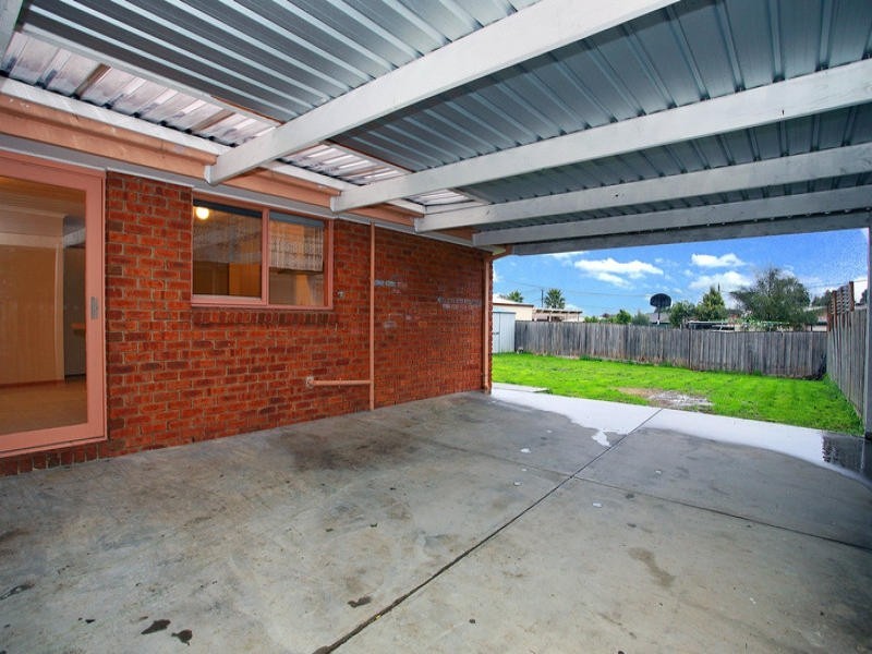 9 Celebration Court, Cranbourne West VIC 3977