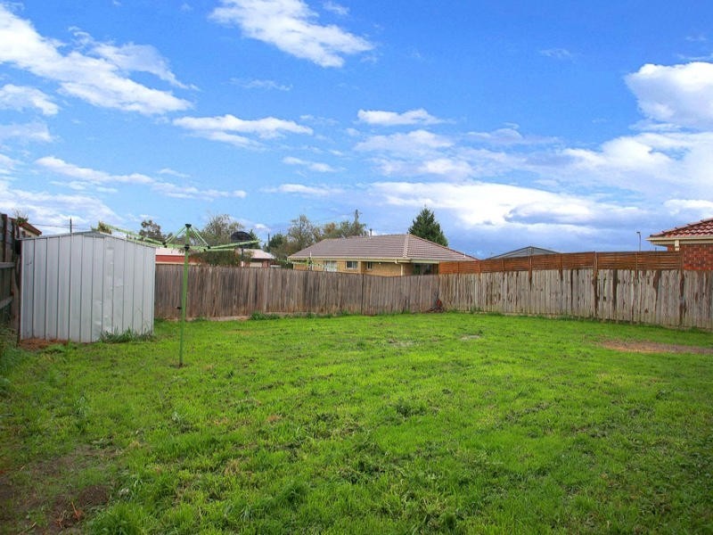 9 Celebration Court, Cranbourne West VIC 3977