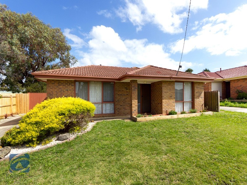 50 Springfield Crescent, Hampton Park VIC 3976