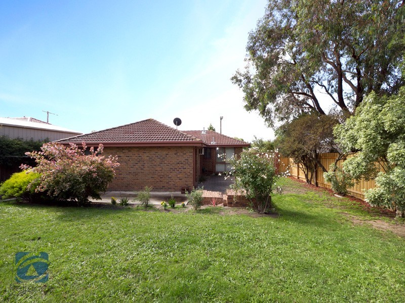 50 Springfield Crescent, Hampton Park VIC 3976
