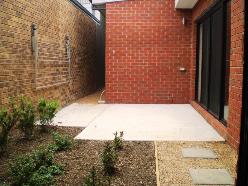 36 Steven Street, Dandenong VIC 3175