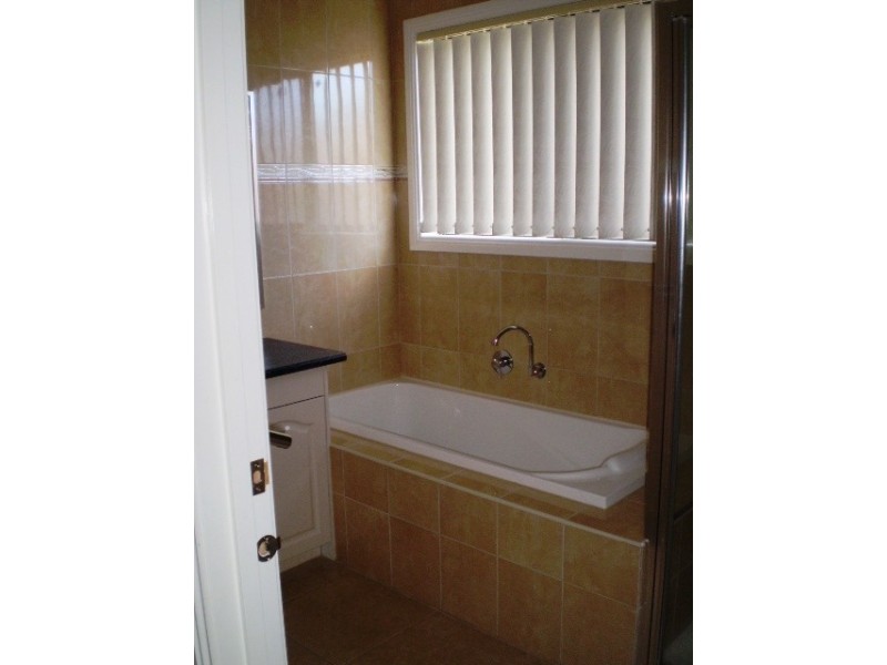 13 Devaney Avenue, Lynbrook VIC 3975