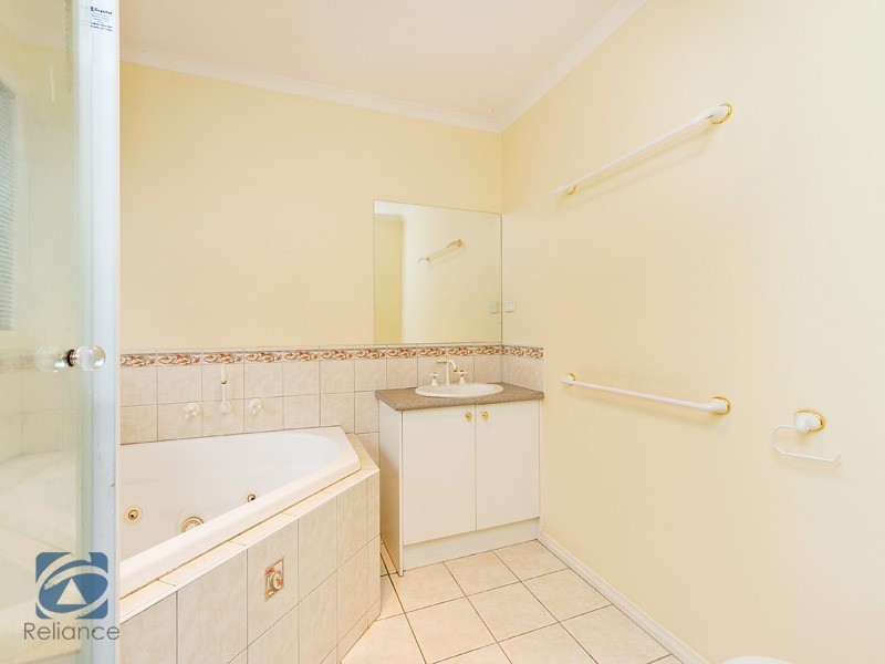 Narre Warren South VIC 3805