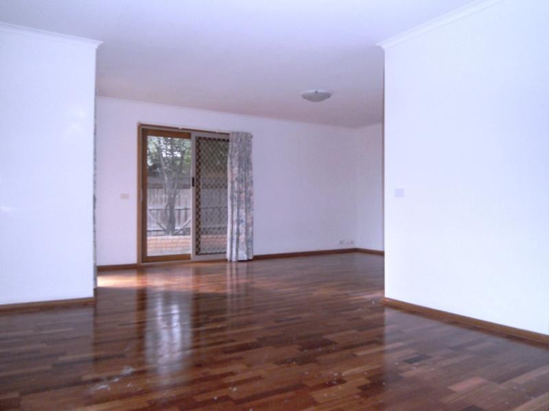 153 Lawless Drive, Cranbourne North VIC 3977