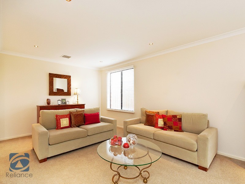Lynbrook VIC 3975