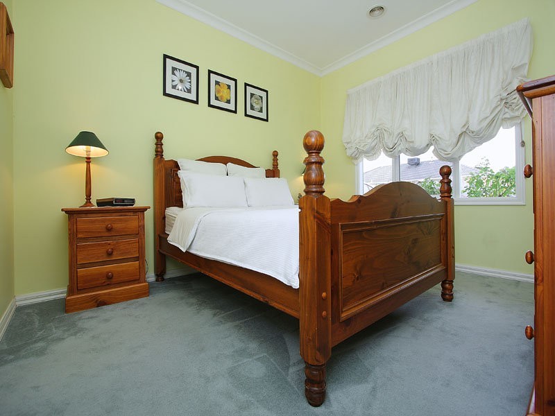 25 May Gibbs Crescent, Lynbrook VIC 3975