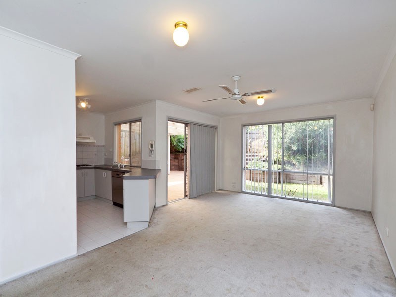 12 Valley View Rise, Hampton Park VIC 3976