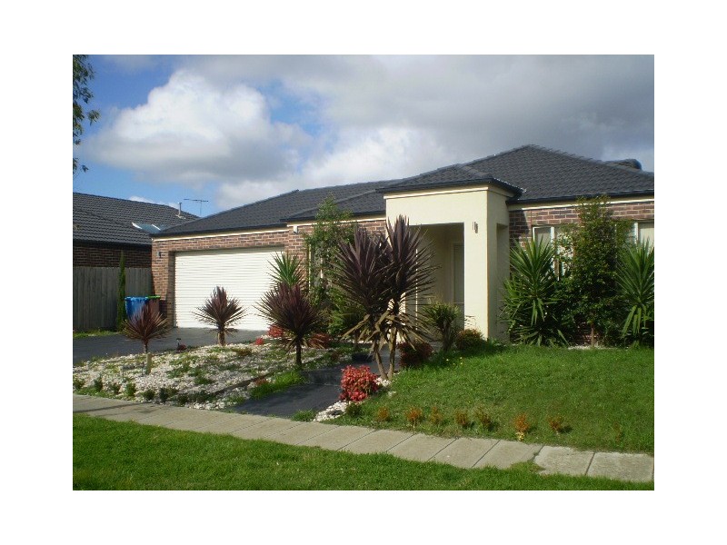 3 Parnum Place, Lynbrook VIC 3975