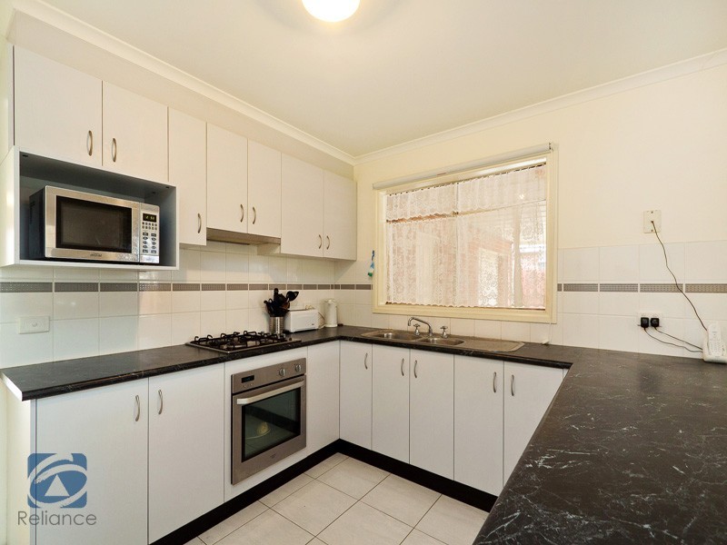 21 Hanrahan Wynd, Lynbrook VIC 3975