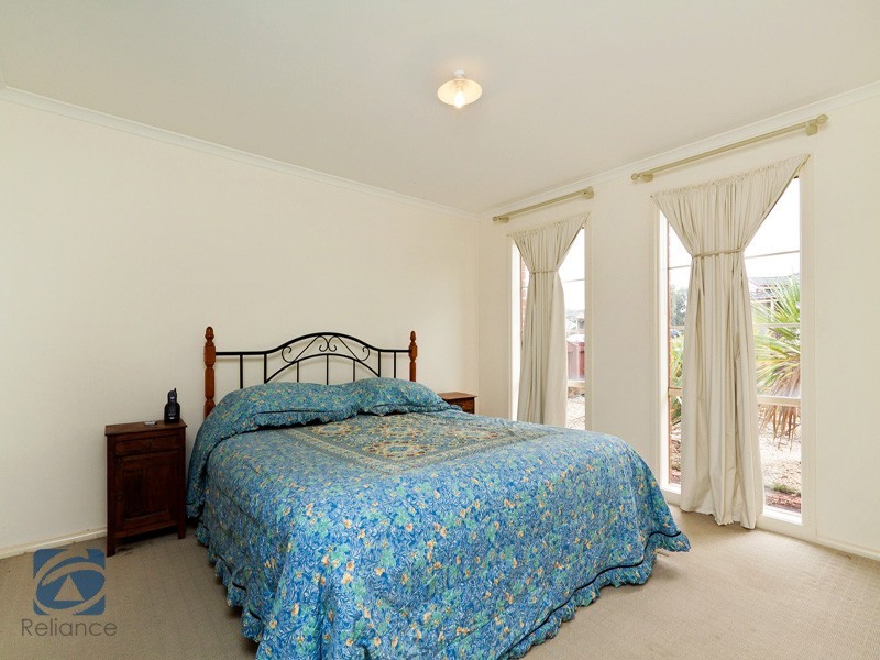 21 Hanrahan Wynd, Lynbrook VIC 3975