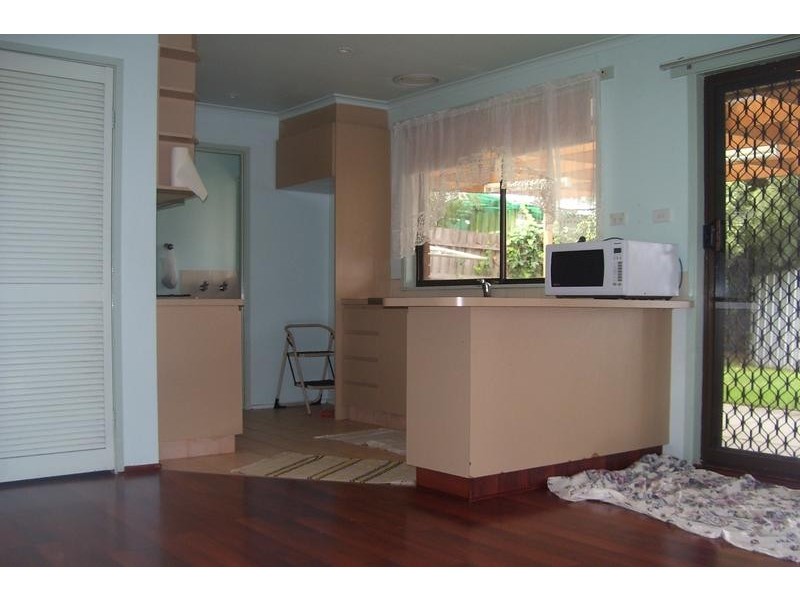 61 Oaktree Drive, Hampton Park VIC 3976