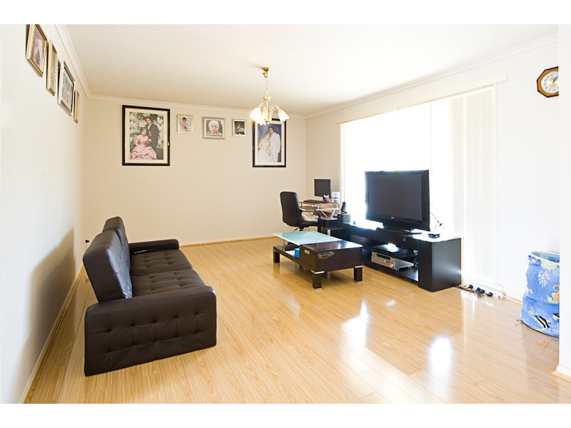 27 Redwood Avenue, Hampton Park VIC 3976