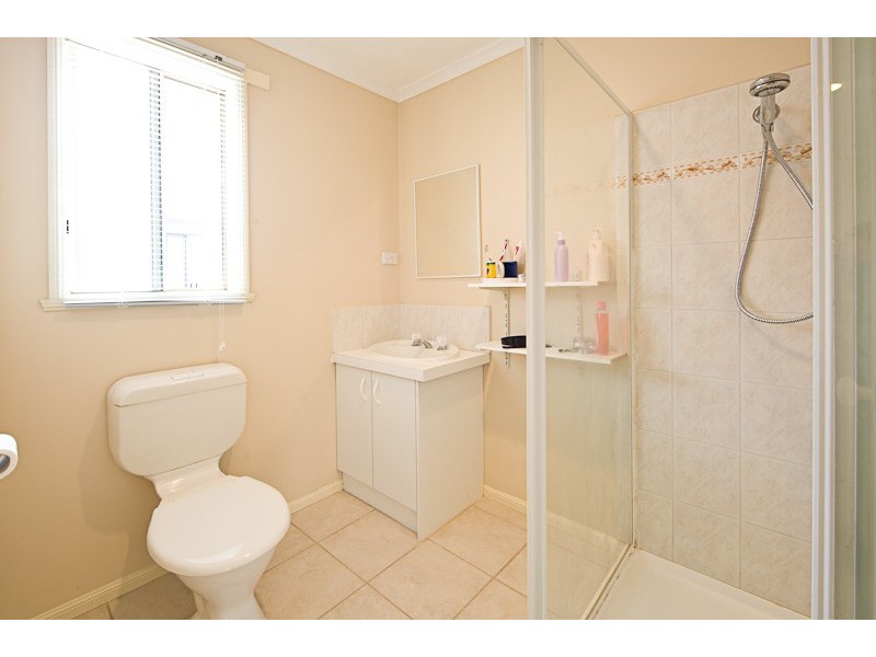 27 Redwood Avenue, Hampton Park VIC 3976