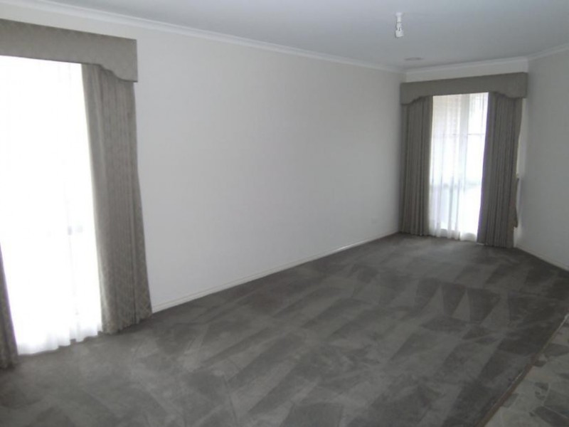 50 Windermere Boulevard, Pakenham VIC 3810