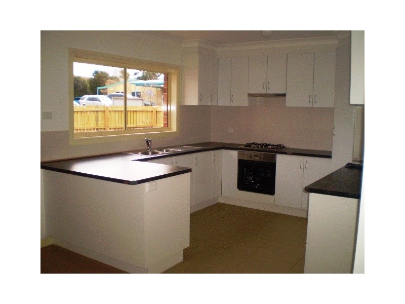 6/27-33 Coral Drive, Hampton Park VIC 3976