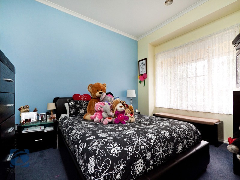 16 Harford Close, Lynbrook VIC 3975