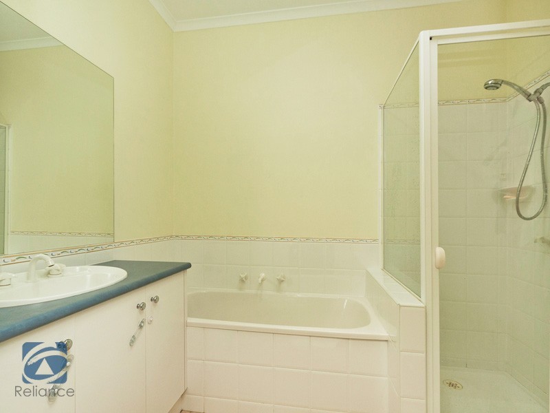 16 Harford Close, Lynbrook VIC 3975