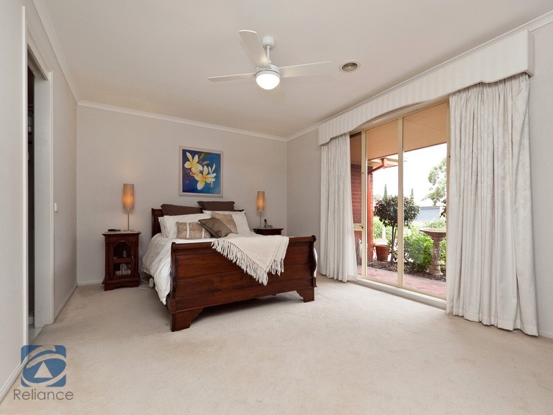 Lynbrook VIC 3975