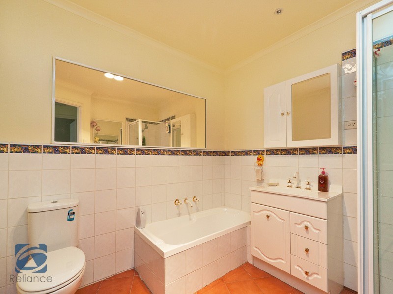 1 Pitman Court, Hampton Park VIC 3976