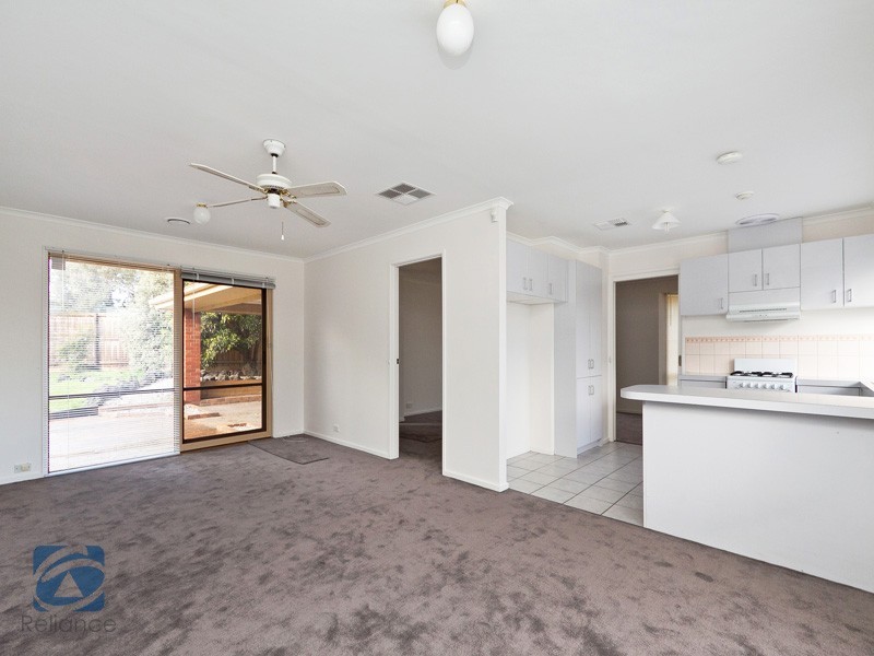 11 Cherryplum Court, Cranbourne North VIC 3977