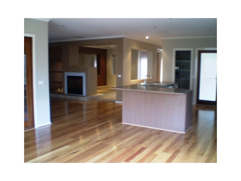 6 Cottrell Place, Lynbrook VIC 3975