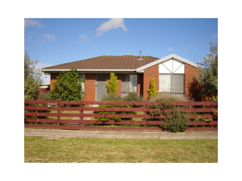 7 Pinnacle Way, Hampton Park VIC 3976