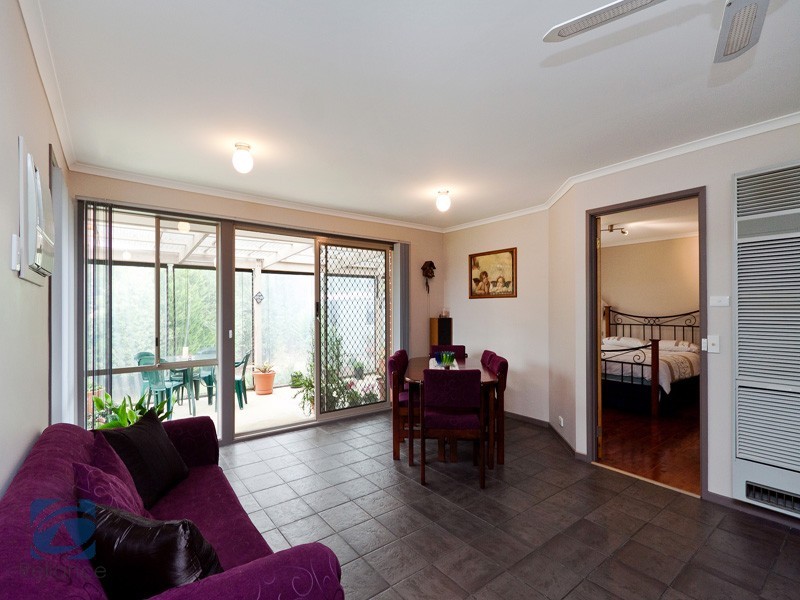 8 Bill Place, Hampton Park VIC 3976
