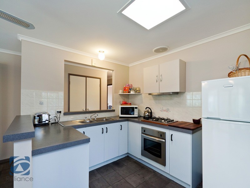 8 Bill Place, Hampton Park VIC 3976