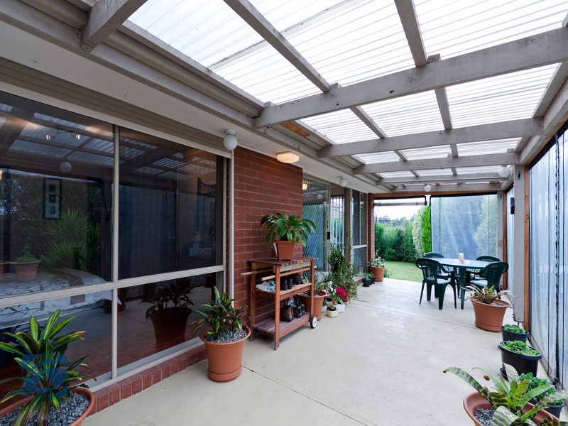 8 Bill Place, Hampton Park VIC 3976