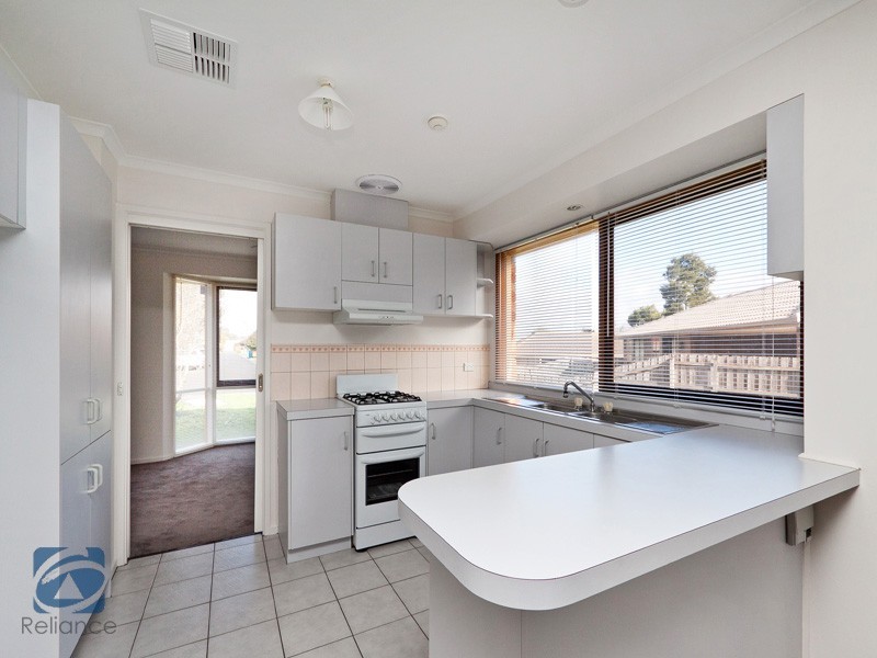 11 Cherryplum Court, Cranbourne North VIC 3977