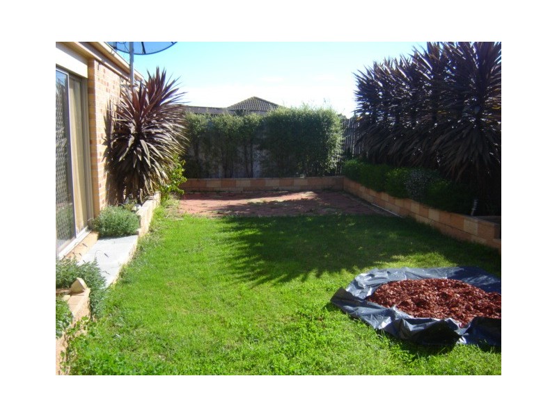 12 Beech Place, Hallam VIC 3803