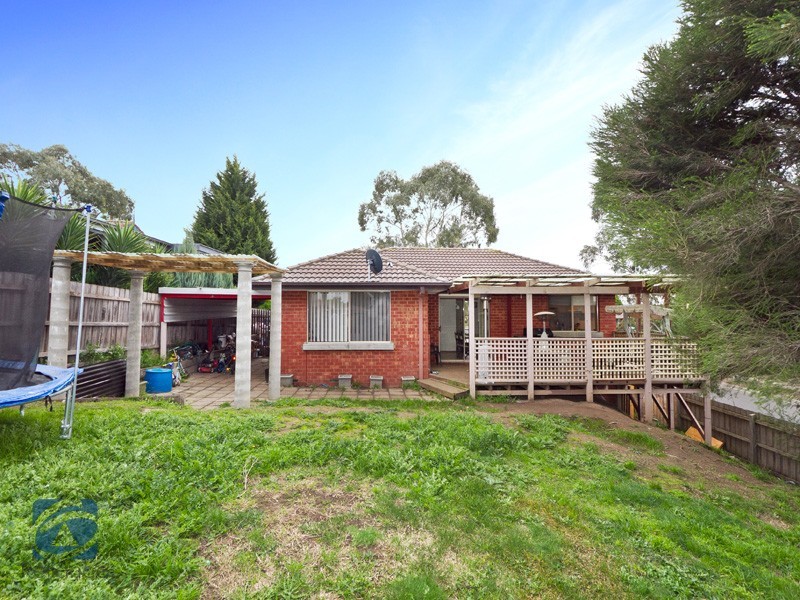 18 Greenhill Rise, Hampton Park VIC 3976