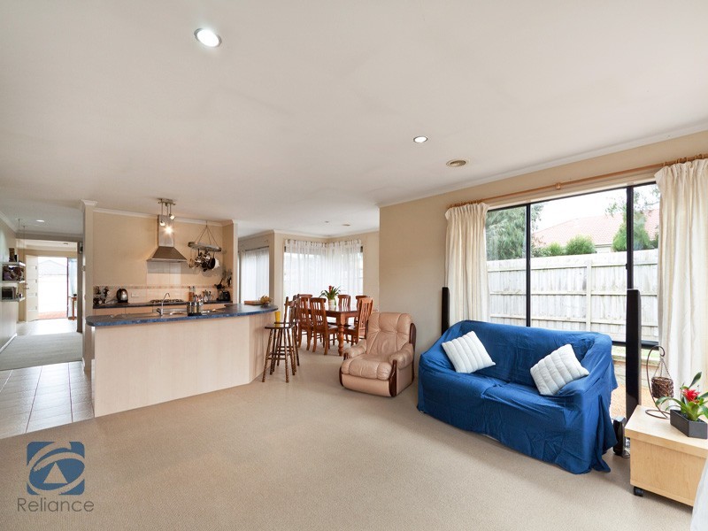 21 Silver Creek Drive, Lynbrook VIC 3975