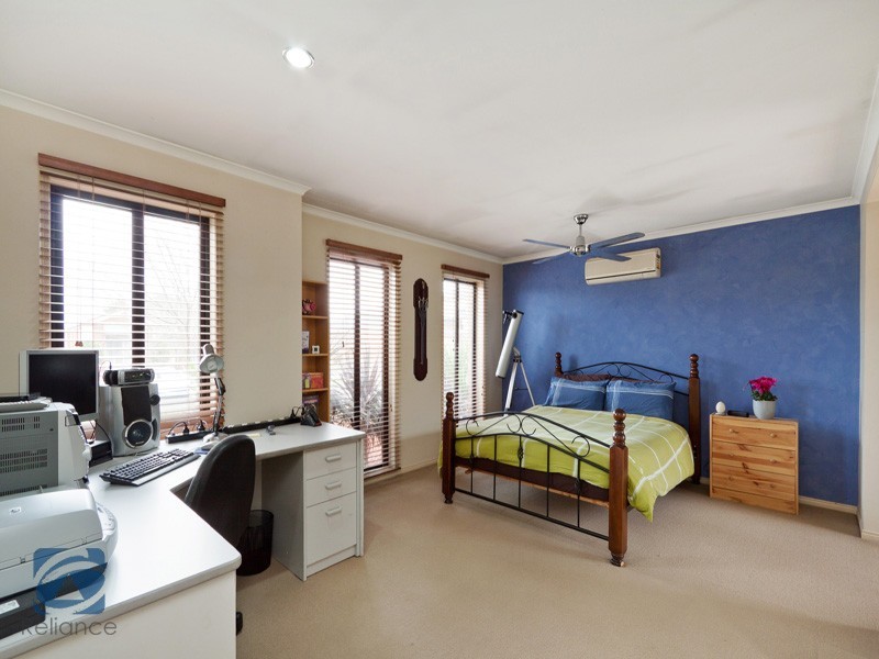 21 Silver Creek Drive, Lynbrook VIC 3975