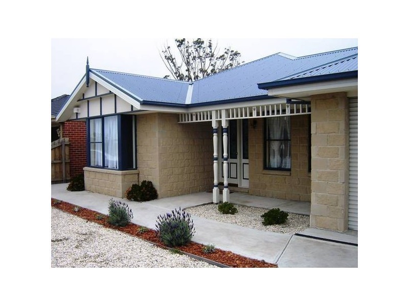 3 Bonwick Close, Lynbrook VIC 3975