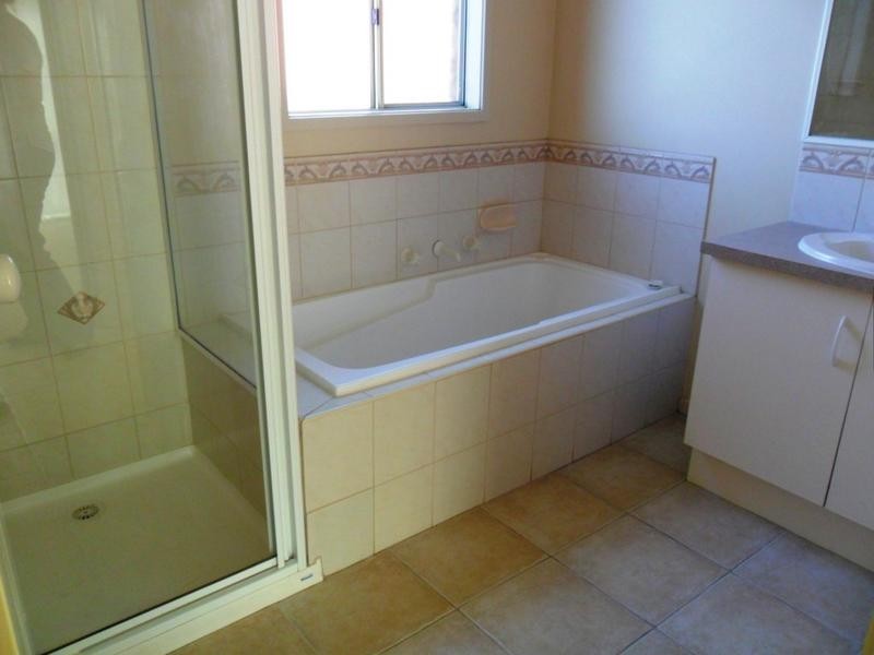 8 The Glade, Hampton Park VIC 3976