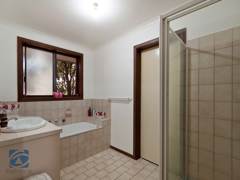 14 Wynette Close, Hampton Park VIC 3976